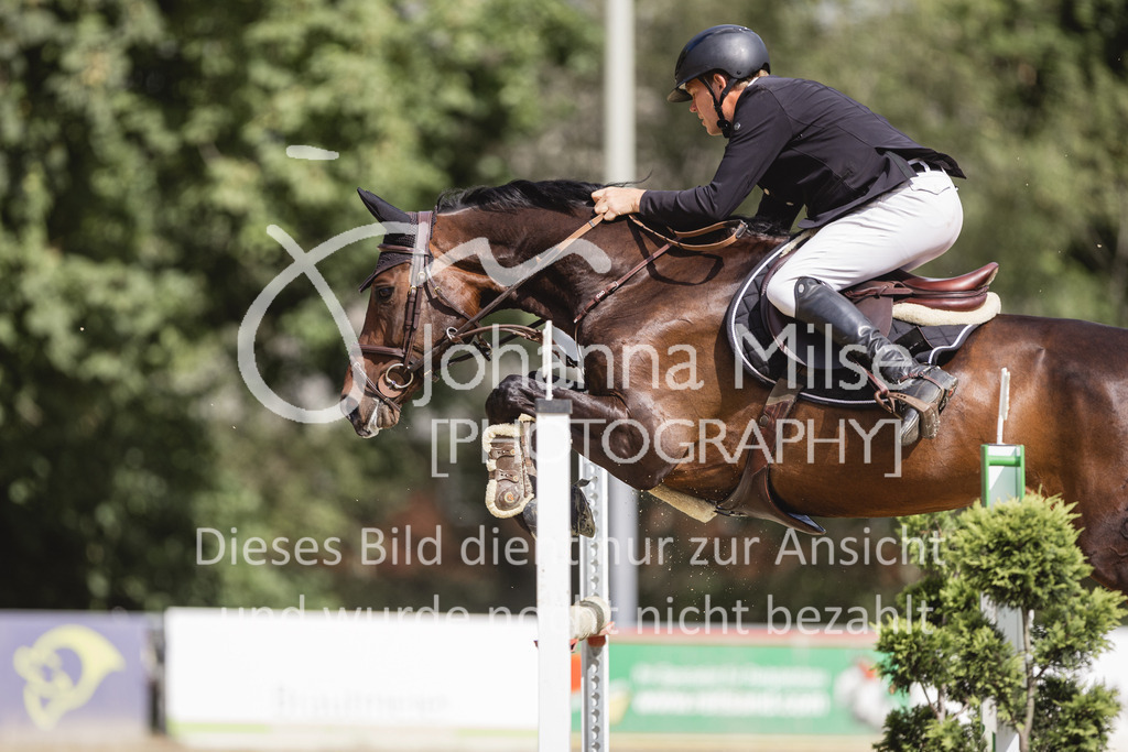 230826_Delbrueck_Youngster-M-552 | Deine schönsten Turniermomente als professionelle Fotos! Entdecke hochwertige Pferdesport-Fotografie im Online-Shop. Jetzt Fotos finden & bestellen!