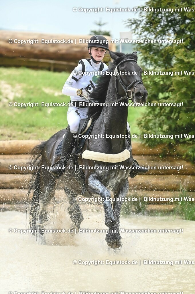 20230513_CCI2_Section2_Gelände_0263 | equistock