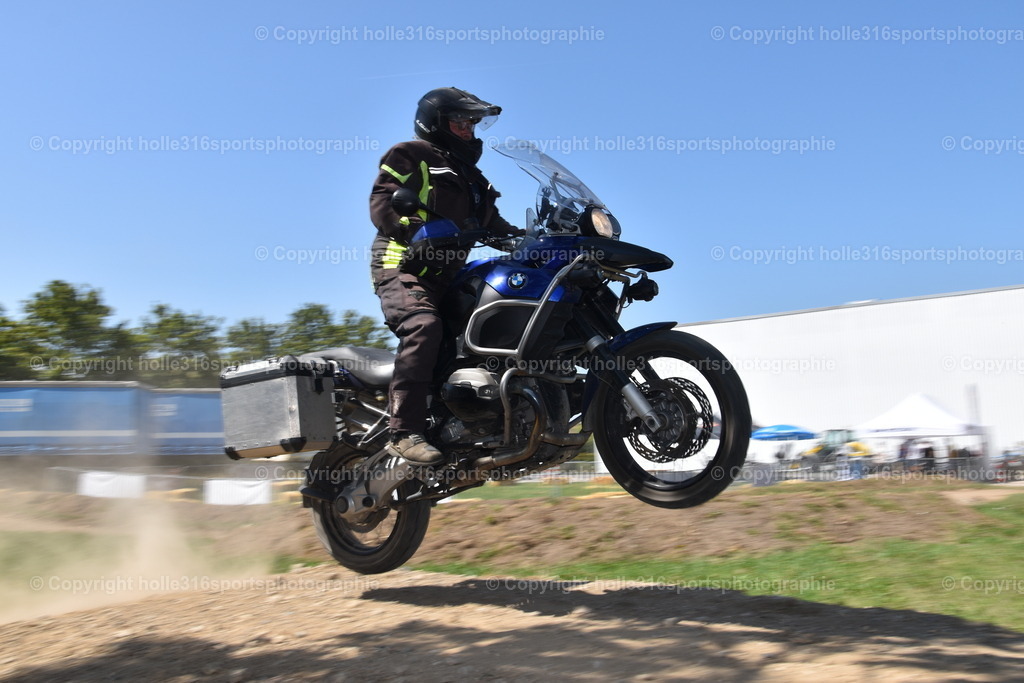 DSC_0185 | Sportfotografie , Motorsport, Motoross, Reitsport, Mointainbike, Enduro,
Landschaft , Outdoor, Eventfotografie, Landschaft, Bilder online bestellen - Realisiert mit Pictrs.com