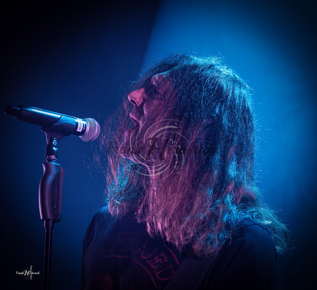 Justice 23.12.2025 | Frank Herberich Fotografie, Frank Herberich, Fotografie, Hochzeit, Portrait, St. Peter Ording, Ording, Westerhever, Nordsee, Frank Fotografie, Hardheim,  Odenwald,Walldürn, Band,Eventfotografie - Realisiert mit Pictrs.com