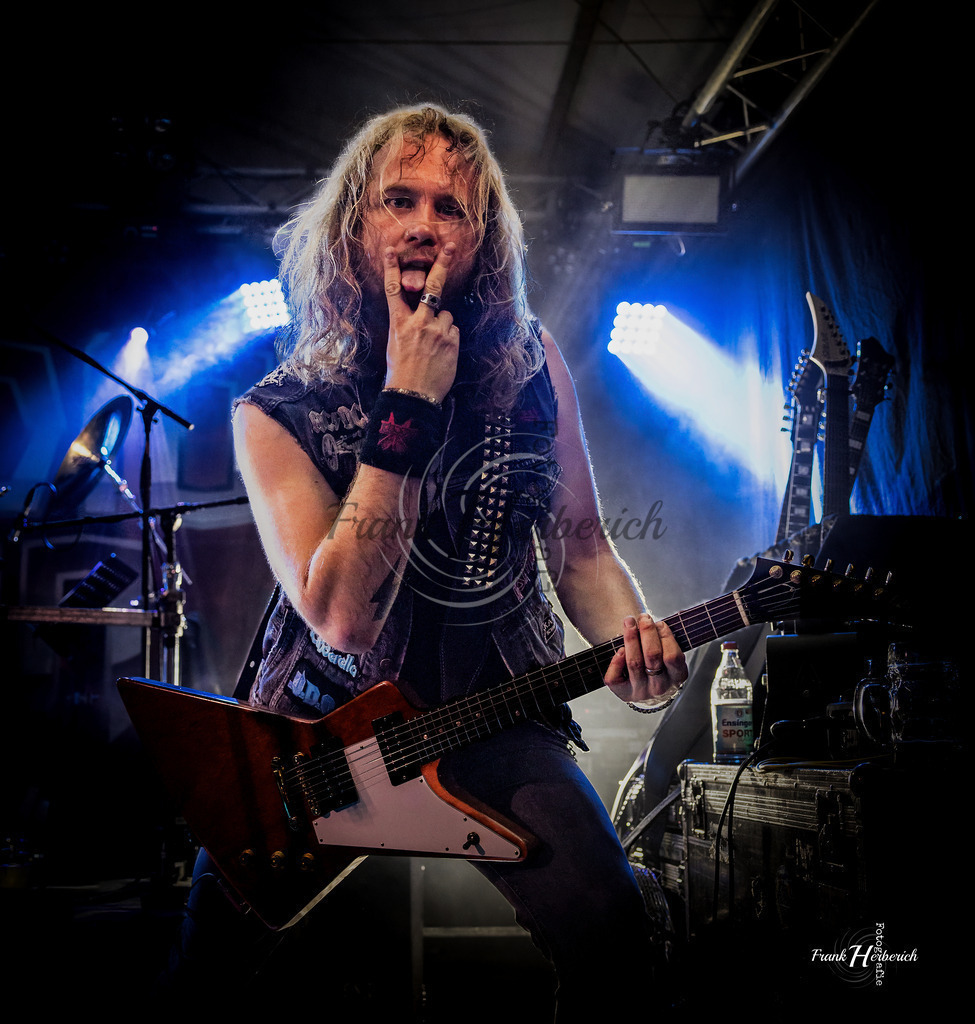 Audio Gun | Frank Herberich Fotografie, Frank Herberich, Fotografie, Hochzeit, Portrait, St. Peter Ording, Ording, Westerhever, Nordsee, Frank Fotografie, Hardheim,  Odenwald,Walldürn, Band,Eventfotografie - Realisiert mit Pictrs.com