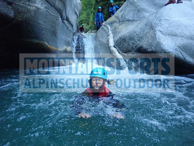 P8150052 | Bestelle die Bilder deines Berg- oder Wasser-Abenteuers mit Mountain Sports bequem von zu Hause aus direkt über unseren Online Fotoshop von pictrs.com. - Realisiert mit Pictrs.com