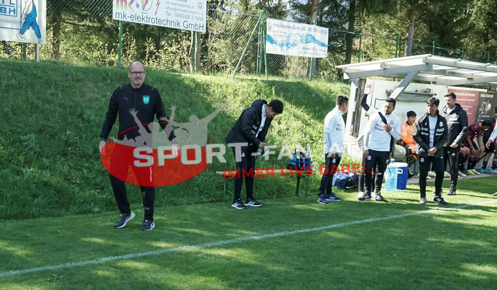 AUSTRIA U15 - MEXICO U15 | MARTIN SCHERB (Trainer Austria) ; AUSTRIA U15 - MEXICO U15 am 29.04.2022 in Arnoldstein
(Sportplatz), AUSTRIA, (Photo by Ernst Krawagner sport-fan.at) - Realisiert mit Pictrs.com