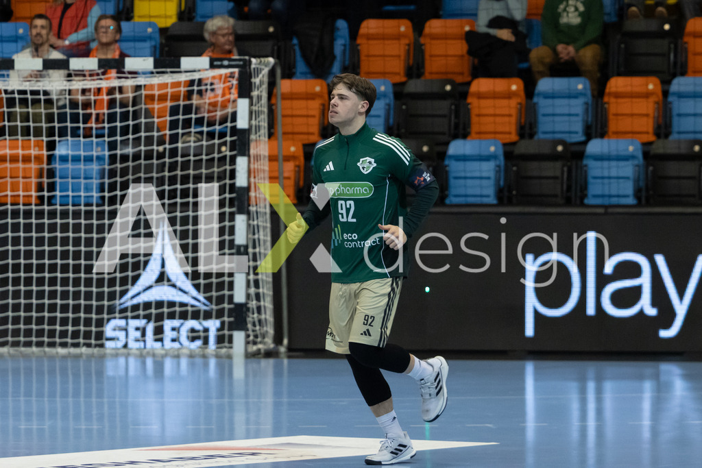 Handball I Herren I Saison 2025-2026 I EHF EUROPEAN LEAGUE 2025/26 | Men I Main Round I 2. Spieltag I Kadetten Schaffhausen - TSV Hannover-Burgdorf I 24.02.2026 | 92 Fabrice-Joel Wolf (DE) (TSV Hannover-Burgdorf) – Rückraum mitte - Einlaufen - Realisiert mit Pictrs.com