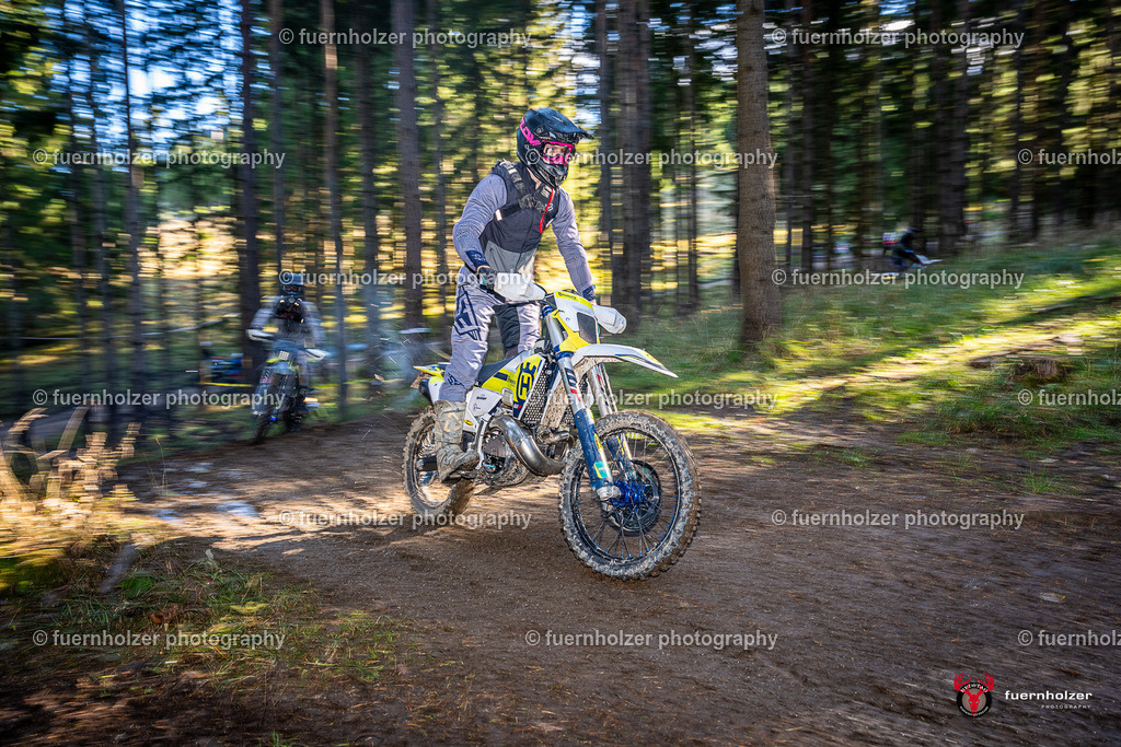 fuernholzer_251026-C1-99 | Fotografische Impressionen von der Red Stag Enduro Extreme by fuernholzer-photography.com. Endurosport in Österreich fotografisch festgehalten von fuernholzer. Auftragsfotografie für Private, Gewerbefotos und Industriefotografie. Eventfotografie, Sportfotografie und Motorsportfotografie. Anbieter von Fotoworkshops, Fototraining, fotografischen Vorträgen und Fotoseminaren.