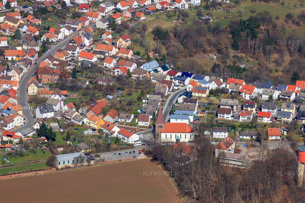 Luftbild: Prot. Friedenskirche im Ortsteil Erlenbrunn in Pirmasens im Bundesland Rheinland-Pfalz in Deutschland. Foto: IMG_38430.jpg vom 20.03.2011 durch Werner Riehm/FLY-FOTO.deAuflösung des Originals: 4752 x 3168 pxProt. Friedenskirchengemeinde Erlenbrunn – Ruhbank – Niedersimten