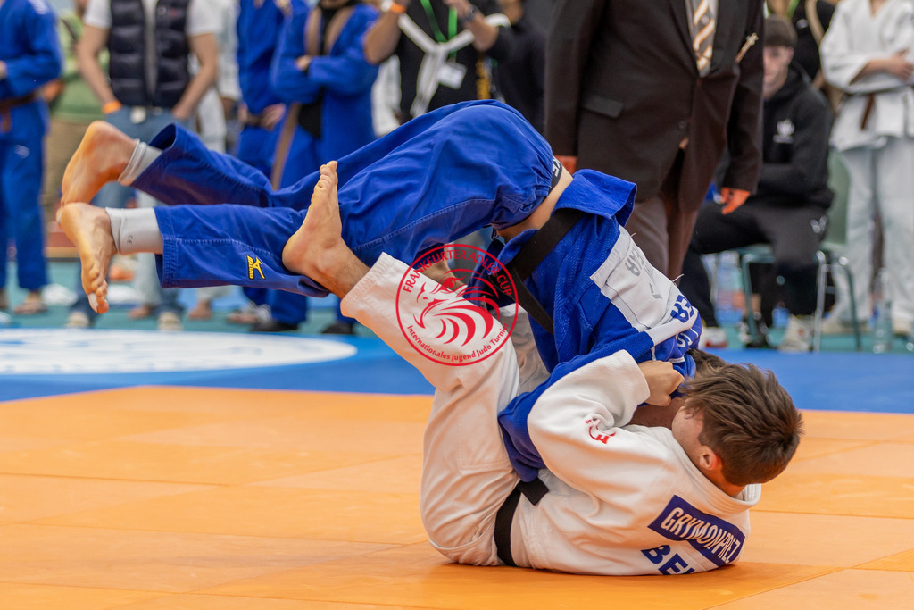 Internationaler Adler Cup 2024 | Foto vom Internationalen Adler Cup Judo Turnier im Sport- und Freizeitzentrum Kalbach im Oktober 2024 - Realisiert mit Pictrs.com