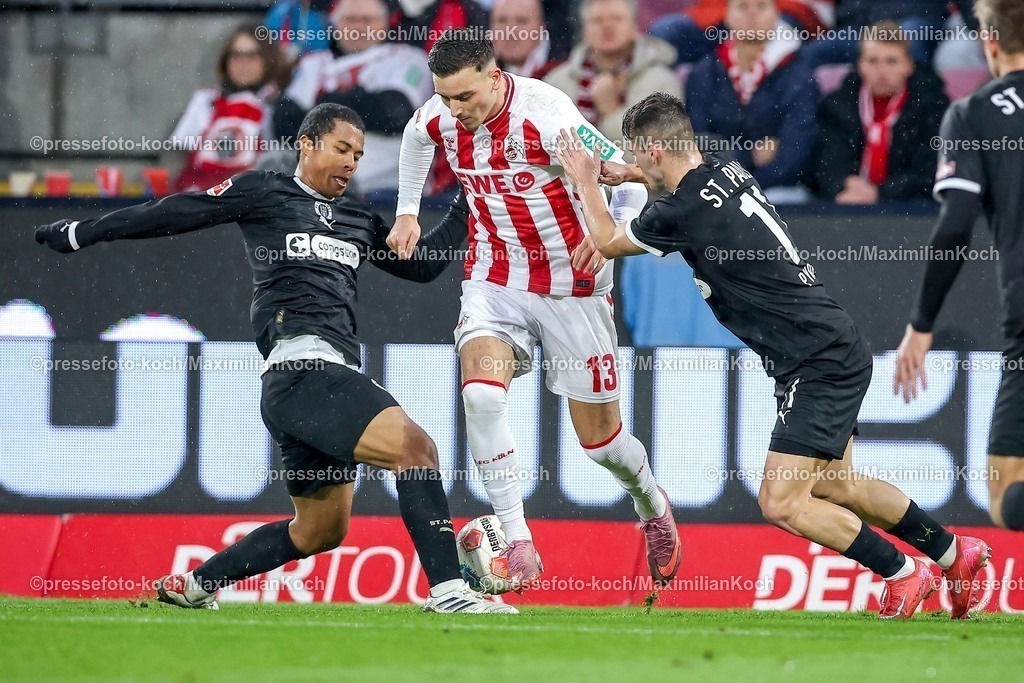 1FC06122501086 | 06.12.2025, Fußball, 1. FC Köln - FC St. Pauli, 1. Fußball Bundesliga, 13. Spieltag, RheinEnergie-STADION, Saison 2025 2026: Said El Mala&nbsp;(1FC Koeln #13) im Zweikampf gegen  Arkadiusz Pyrka&nbsp;(FC St.Pauli #11) Martijn Kaars&nbsp;(FC St.Pauli #19)  DFB regulations prohibit any use of photographs as image sequences and or quasi-video.