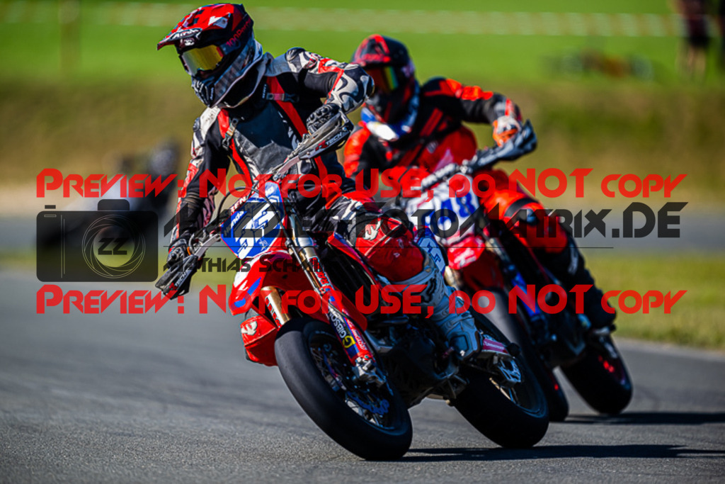 MaZZes_FotoMatrix_220904_7477 | S3