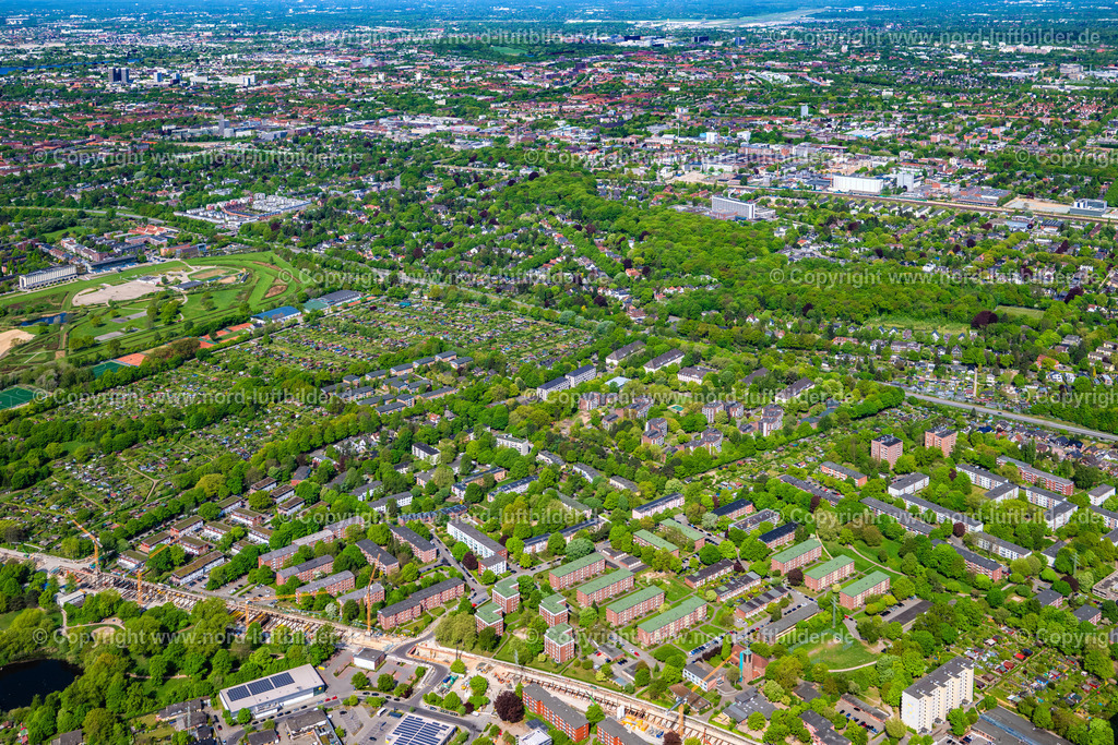 Hamburg_Horn_ELS_3450010525 | HAMBURG 01.05.2025 Innenstadtbereich im Stadtgebiet " Horn " an der Straße Hanseatenbereich in Hamburg, Deutschland. // Cityscape of the district " Horn " on street Hanseatenbereich in Hamburg, Germany. Foto: Martin Elsen