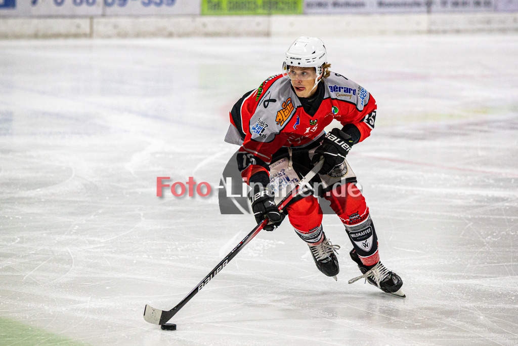 TSV Peißenberg Miners vs Legenden 20 TSV Peißenberg | TSV Peißenberg Legenden 20 Jahre Bayernliga, TSV Peißenberg Miners vs Legenden 20 TSV Peißenberg,Ryan MURPHY (Miners 15) in Aktion,2024-09-13 in Peißenberg (Eisstadion)Ryan MURPHY (Miners 15)Copyright: WolfgangxLindner