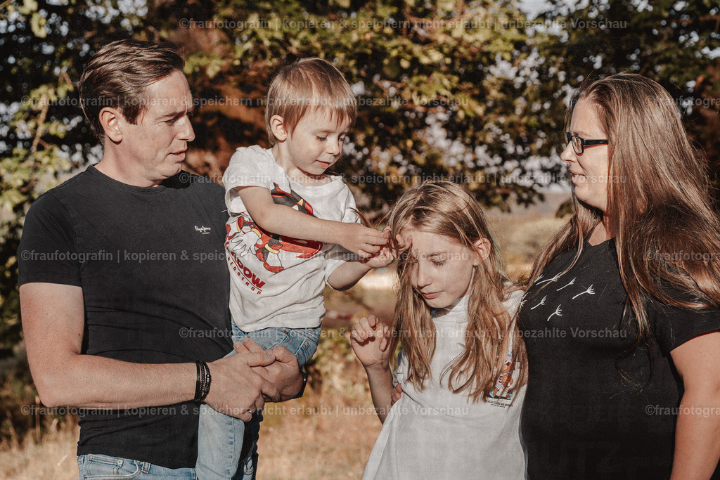 Fraufotografin_O3A2384 | Isabelle Schiminski ist ein Kitafotograf für Wiesbaden, Rheingau, Kiedrich, Untertaunus, Bad Schwalbach, Taunusstein und Mainz