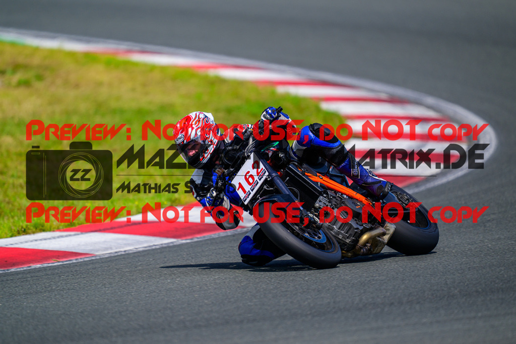 MaZZes_FotoMatrix_240725_6007705_4967 | ROT