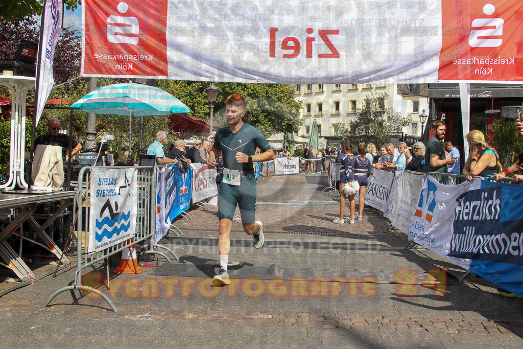 250824_1506_EV4_2663 | Sportfotografie im Rhein-Sieg Kreis, Köln, Bonn, NRW, Rheinland Pfalz, Hessen, etc. Unser Tätigkeitsfeld umfasst den Laufsport vom Volkslauf über den Marathon, Duathlon, Triathon bis zum Ultralauf wie Kölnpfad Ultra oder Schindertrail.