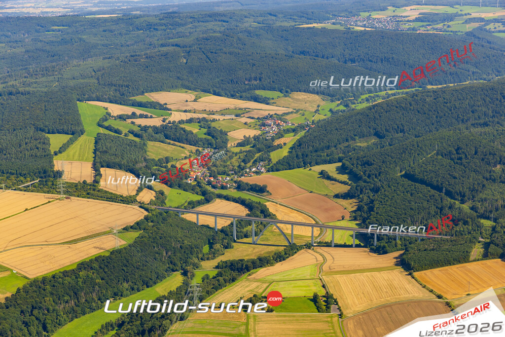 Unter-Empfershausen Brücke Körle Bild- Das Luftbild wurde 2025 vom UL-Flugzeug heraus erstellt ( keine Drohne bzw. Drohnenaufnahme ) - Hochauflösende Luftaufnahme -Nicht vergleichbar mit Google Maps oder Satelittenbilder- Die Geschenkidee !Mit Lizenz und Bildrechte bestellbar - CC