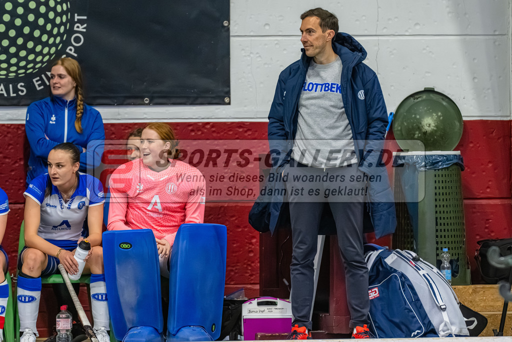 SM_20260110-DZ9_9529 | 1.Bundesliga Hallenhockey  (W) UHC - GTHGC / 7:4 (4:3)