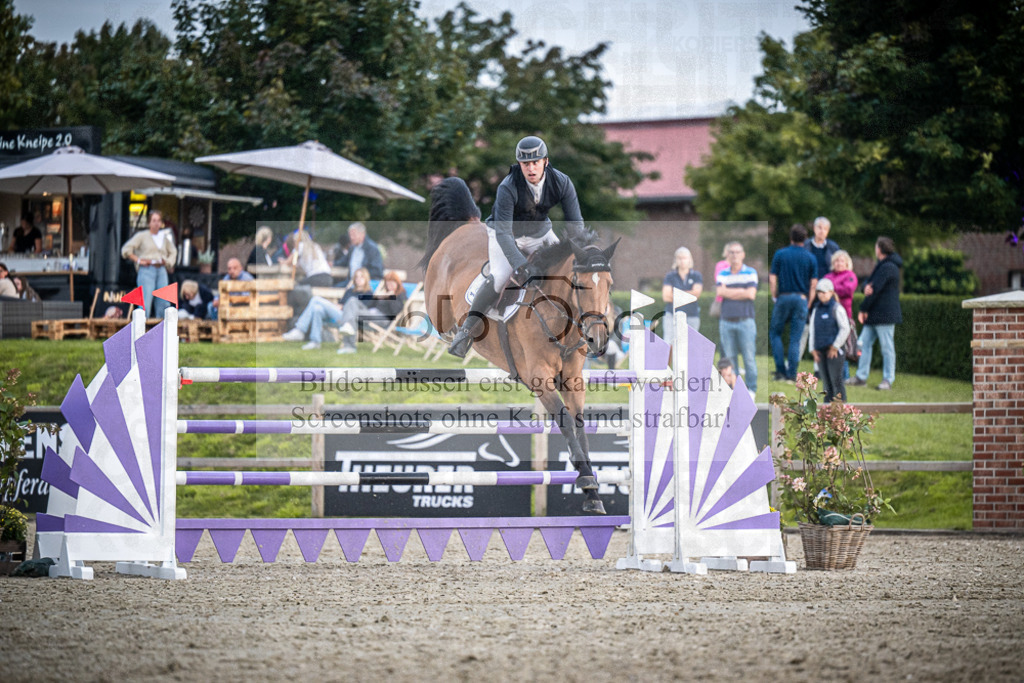 DOS_7891 | Entdecke hochwertige Reitturnierfotos von Foto Oger. Professionell, emotional und authentisch – jetzt Lieblingsmomente im Shop bestellen.Deutschlandweite Turnierfotografie. - Realisiert mit Pictrs.com
