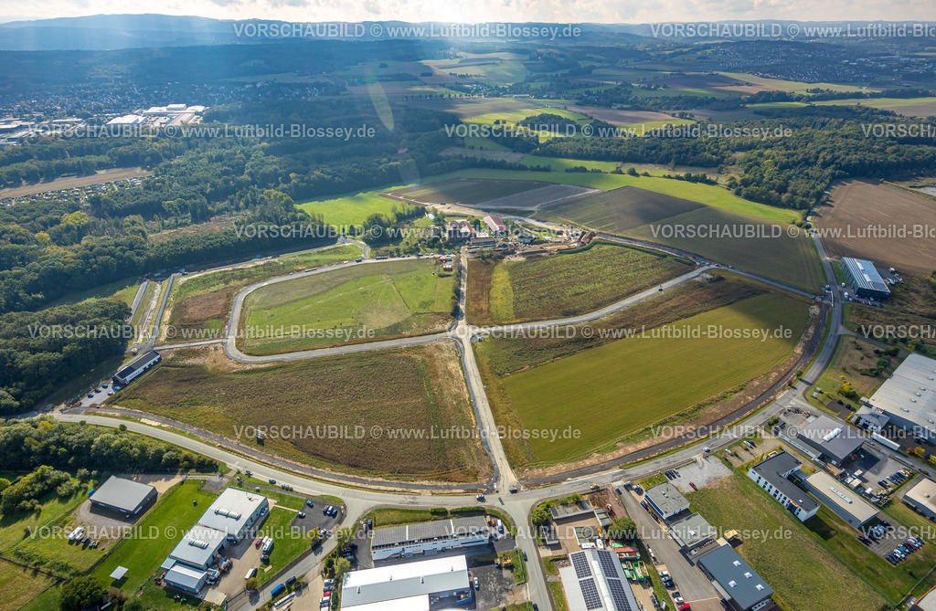 Menden220901322 | Luftbild, Baustelle an der Hämmerstraße im Gewerbepark Hämmer, Holzen, Menden, Ruhrgebiet, Nordrhein-Westfalen, Deutschland