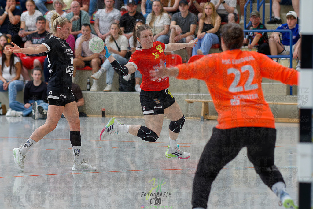 HSG Wettenberg - HSG Lumdatal | Wiederholungs-/Entscheidungsspiel um die Meisterschaft in der Frauen Oberliga Mitte und Aufstieg in die RegionalligaHSG Wettenberg - HSG Lumdatal am 11.05.2025 in Launsbach (Wettenberg) (Halle GS Launsbach (Wettenberg))Photo © 2025 - Jörg Heinrich - Realisiert mit Pictrs.com
