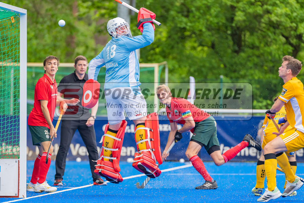 HK_20230507_107932 | 1. Bundesliaga Herren Creefelder HTC - Harvestehuder THC  am 7.5.2023 Crefelder HTC ( CHTC ), Krefeld  , Brinckmann Anton ( Torwart Harvestehuder THC #18 ) , Niklas Wellen ( Crefelder HTC 10 )