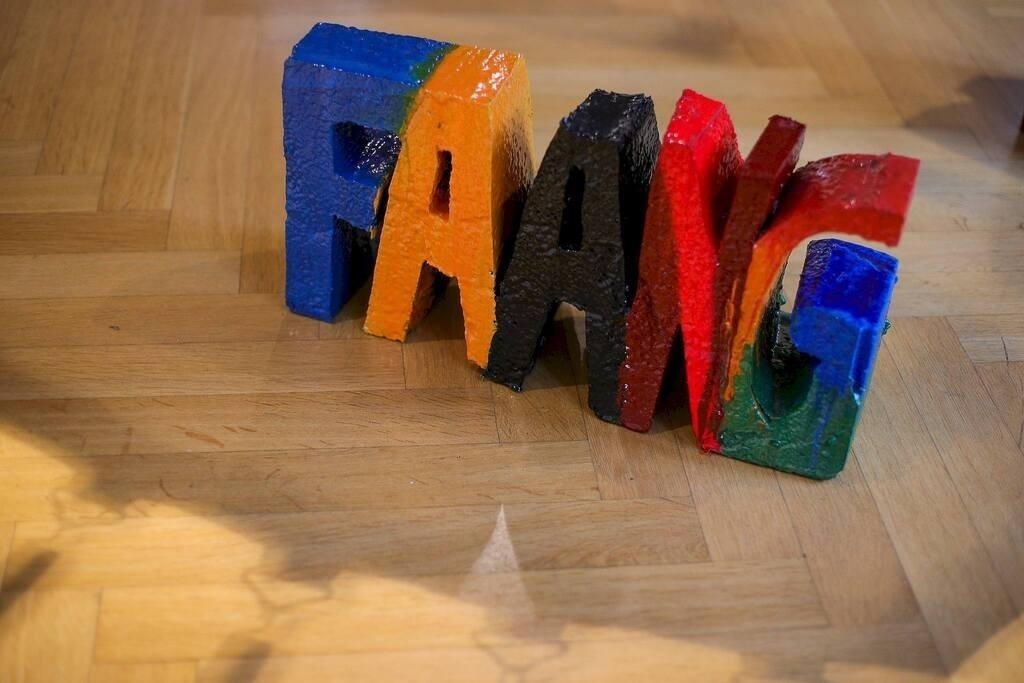 Peschkenhaus_HülleHütteHaut_131124_015 | Bildergalerie von Sport-Ereignissen aber auch von weiteren spannenden Dingen - nicht nur vom Niederrhein. In Anlehnung an den bekannten Spruch von Hanns Dieter Hüsch heißt das Motto: "Niederrhein ist überall".  - Realisiert mit Pictrs.com