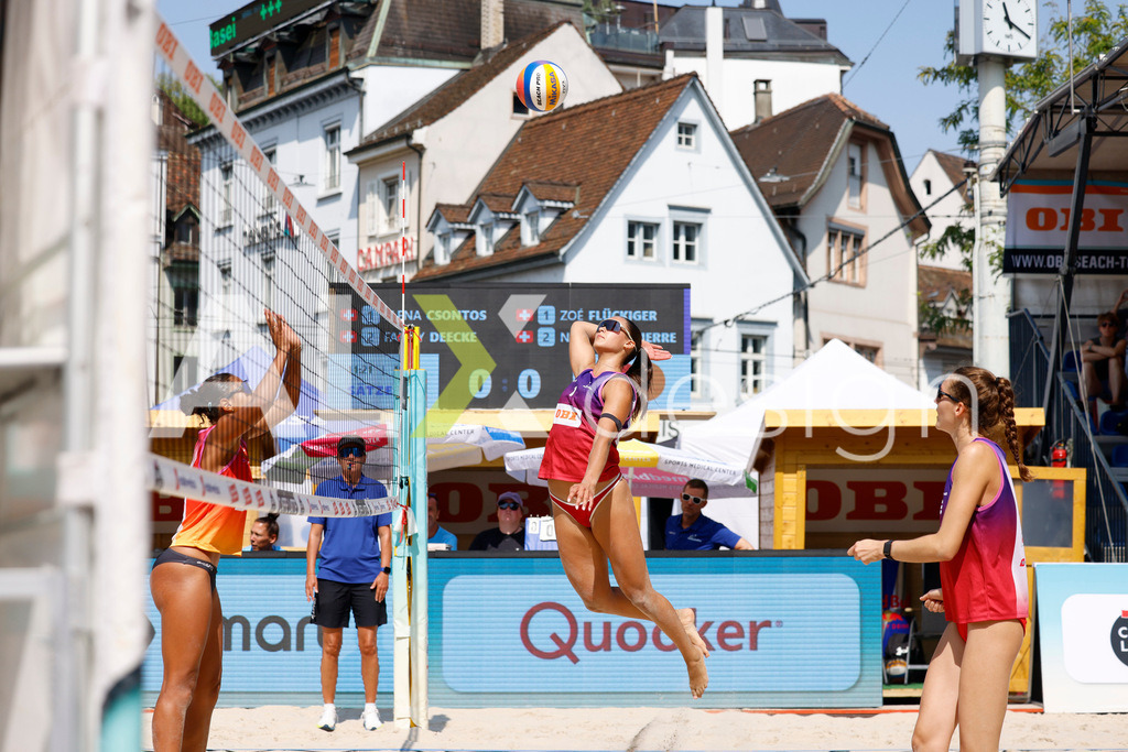 Obi BeachTour 2026 - Basel | BASEL, SWITZERLAND - JULY 19: ZOÉ FLÜCKIGER (SUI) during the Obi BeachTour 2026 match between CSONTOS / DEECKE (SUI) and FLÜCKIGER / DEMIERRE (SUI) at Barfüsserplatz on July 19, 2026 in Basel, Switzerland. - Realisiert mit Pictrs.com