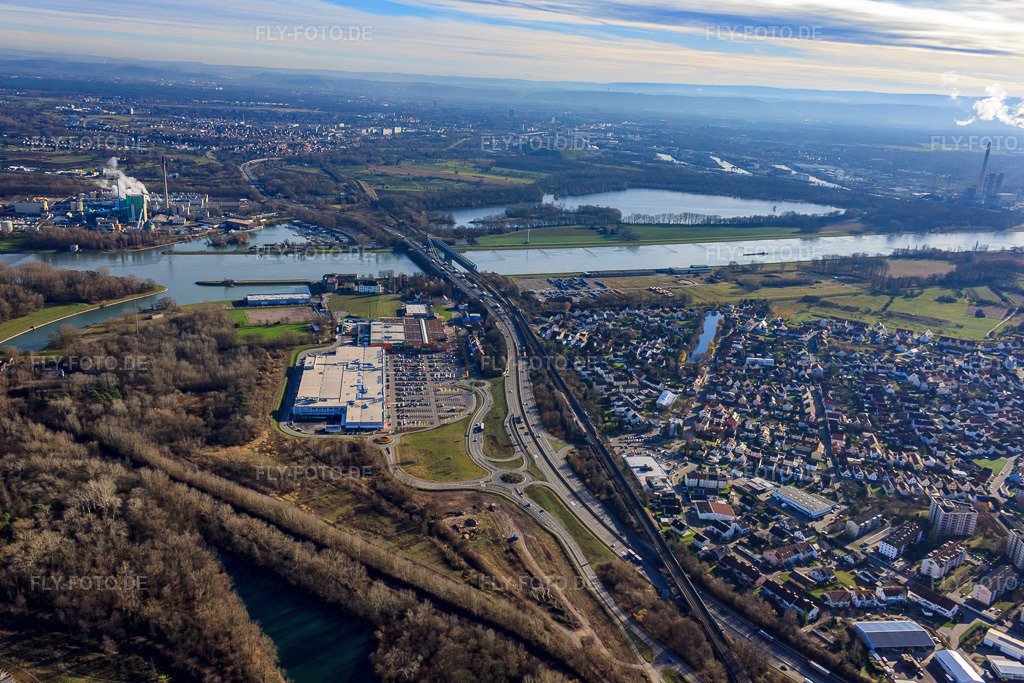 Luftbild: Verlauf der B10 zur Rheinbrücke nach Karlsruhe im Ortsteil Maximiliansau in Wörth im Bundesland Rheinland-Pfalz in Deutschland. Foto: IMG_23042.jpg vom 02.12.2009 durch Werner Riehm/FLY-FOTO.de