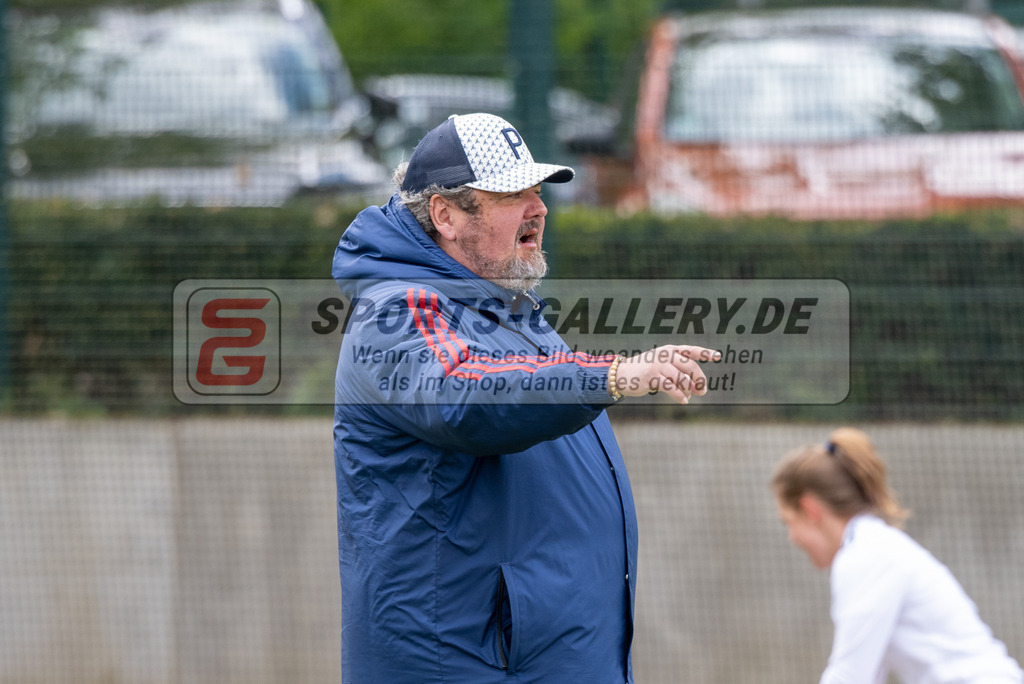 SFE_20240421_0003 | Düsseldorf, Deutschland, 21.04.2024: Mark Spieker (Düsseldorfer HC) in Aktion waehrend des Spiels der Feldhockey 1. Bundesliga Damen zwischen Düsseldorfer HC - Münchener SC im Düsseldorfer Hockeyclub 1905 e.V. am 21.04.2024 in Düsseldorf, Deutschland. (Foto von Stephan Fehrmann)

Düsseldorf, Germany, 21.04.2024: Mark Spieker (Düsseldorfer HC) in action during the game of Feldhockey 1. Bundesliga Damen between Düsseldorfer HC - Münchener SC in Düsseldorfer Hockeyclub 1905 e.V. at 21.04.2024 in Düsseldorf, Deutschland. (Foto from Stephan Fehrmann)