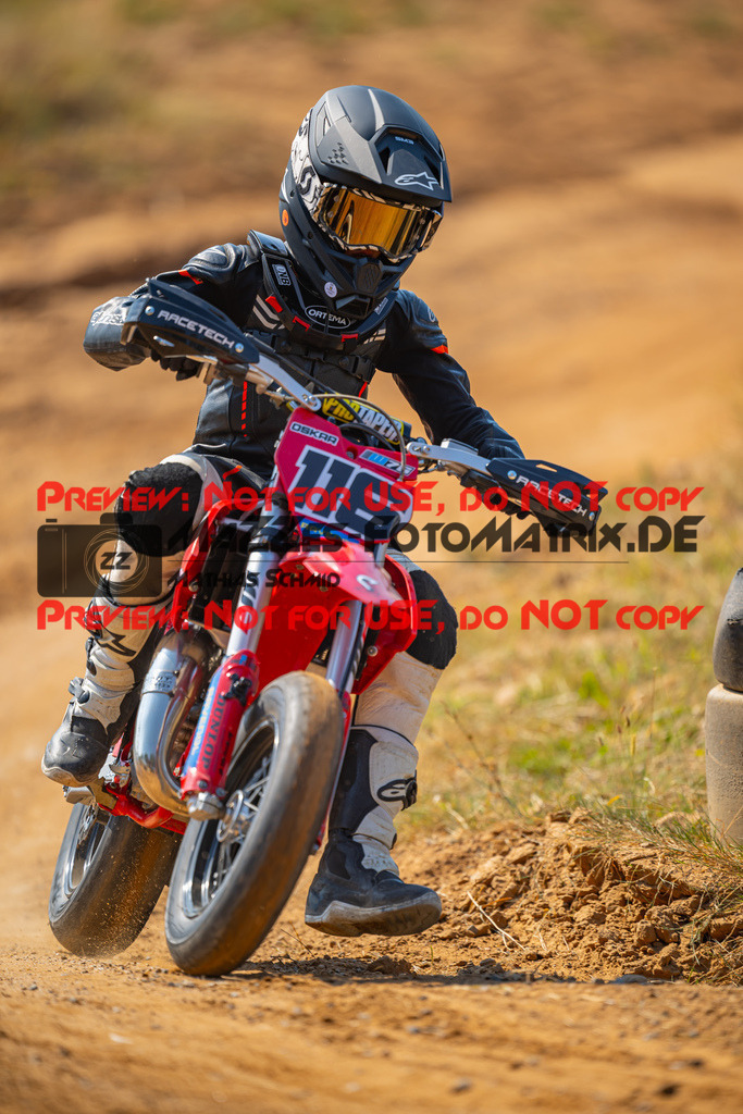 MaZZes-Fotomatrix-20260815-605152 | ROOKIES