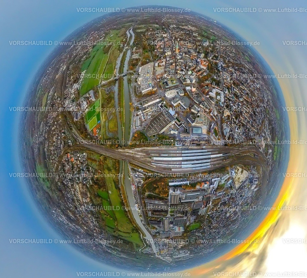 Hamm231190334Mitte Hauptbahnhof | Luftbild, Innenstadt City-Ansicht mit dem Hauptbahnhof Hbf und Allee-Center am Fluss Lippe und Datteln-Hamm-Kanal, Hafengebiet an der Hafenstraße, Erlebensraum Lippeauen, umgeben von herbstlichen Laubbäumen, Erdkugel, Fisheye Aufnahme, Fischaugen Aufnahme, 360 Grad Aufnahme, tiny world, little planet, fisheye Bild, Mitte, Hamm, Ruhrgebiet, Nordrhein-Westfalen, Deutschland