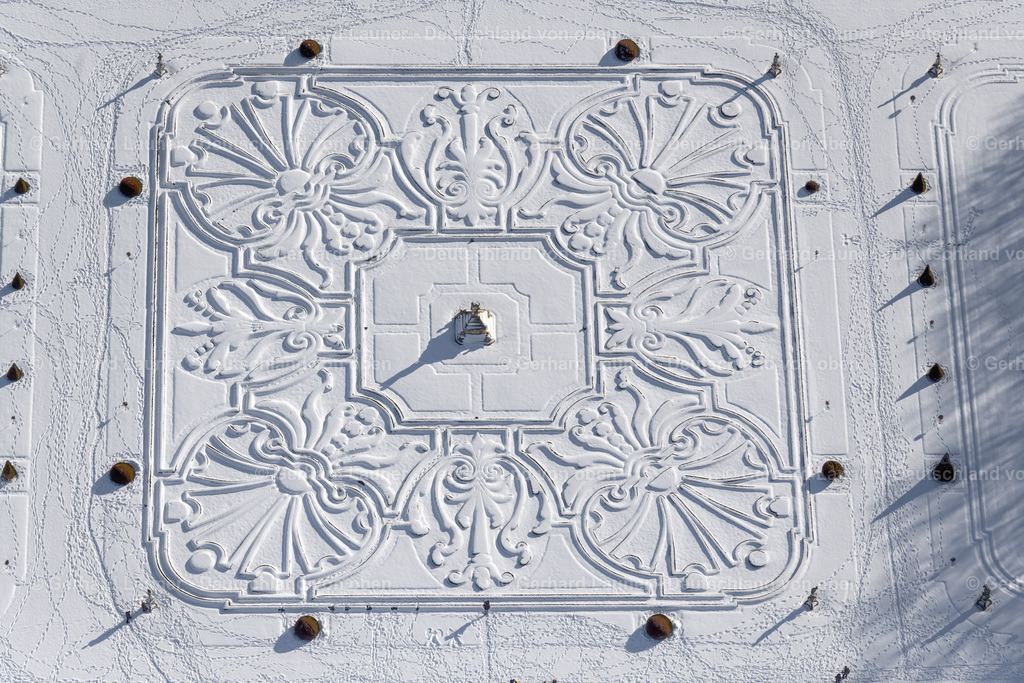 4043910 | Venusinsel, Schloß NORDKIRCHEN 13.02.2021 Winterlich schneebedeckter Schlosspark des " Schloss Nordkirchen " in Nordkirchen im Bundesland Nordrhein-Westfalen, Deutschland. // Wintry snowy building complex in the park of the castle Schlosspark des" Schloss Nordkirchen " in Nordkirchen in the state North Rhine-Westphalia, Germany. Foto: Gerhard Launer