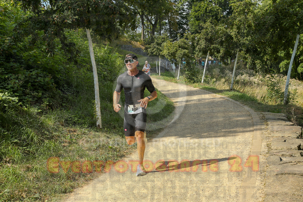 250824_1453_EX1_7902 | Sportfotografie im Rhein-Sieg Kreis, Köln, Bonn, NRW, Rheinland Pfalz, Hessen, etc. Unser Tätigkeitsfeld umfasst den Laufsport vom Volkslauf über den Marathon, Duathlon, Triathon bis zum Ultralauf wie Kölnpfad Ultra oder Schindertrail.