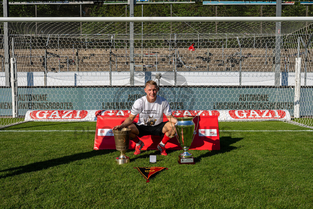 Stuttgarter Kickers vs. SG Sonnenhof Großaspach, Fussball, WFV-Pokal, Finale, 23.05.2026 | Luka Janes (SG Sonnenhof Großaspach, #28),Stuttgarter Kickers vs. SG Sonnenhof Großaspach, Fussball, WFV-Pokal, Finale, 23.05.2026