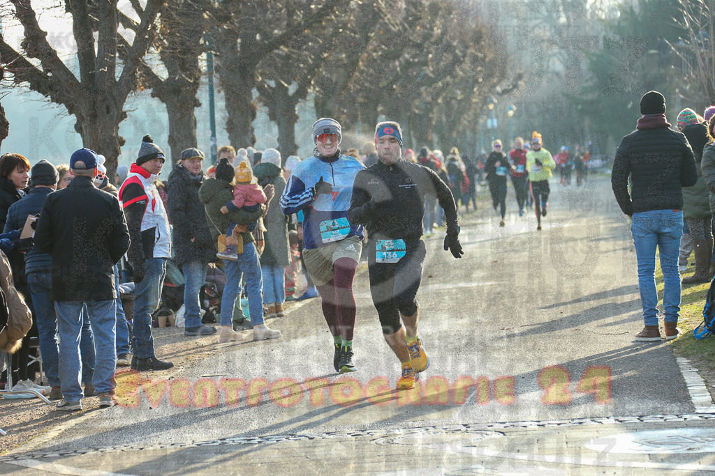 241231_1201_EX1_3472 | Sportfotografie im Rhein-Sieg Kreis, Köln, Bonn, NRW, Rheinland Pfalz, Hessen, etc. Unser Tätigkeitsfeld umfasst den Laufsport vom Volkslauf über den Marathon, Duathlon, Triathon bis zum Ultralauf wie Kölnpfad Ultra oder Schindertrail.