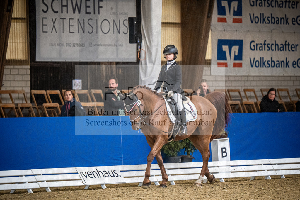 DOS_1301 | Entdecke hochwertige Reitturnierfotos von Foto Oger. Professionell, emotional und authentisch – jetzt Lieblingsmomente im Shop bestellen.Deutschlandweite Turnierfotografie. - Realisiert mit Pictrs.com
