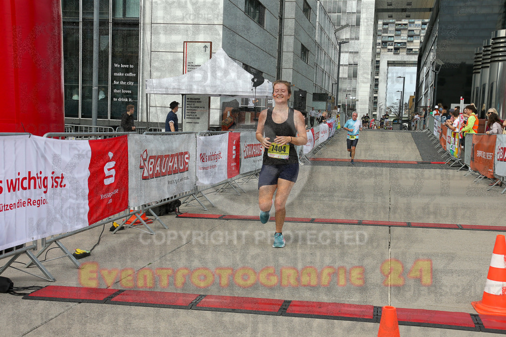 250920_1323_EX1_4324 | Sportfotografie im Rhein-Sieg Kreis, Köln, Bonn, NRW, Rheinland Pfalz, Hessen, etc. Unser Tätigkeitsfeld umfasst den Laufsport vom Volkslauf über den Marathon, Duathlon, Triathon bis zum Ultralauf wie Kölnpfad Ultra oder Schindertrail.