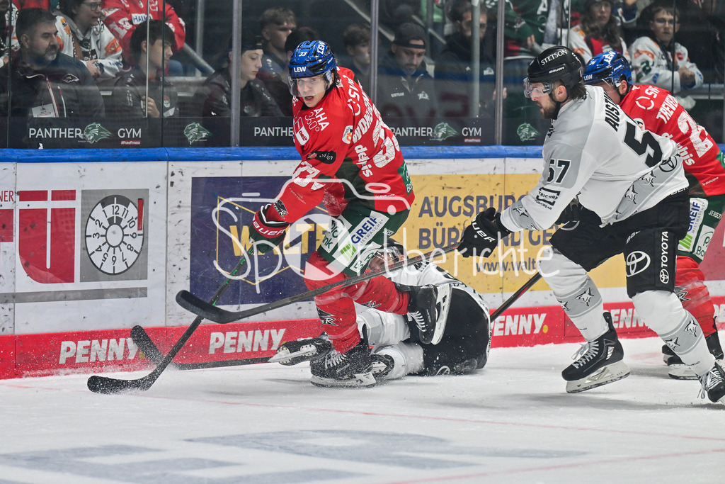 Augsburger Panther - Kölner Haie | v. l. Tim WOHLGEMUTH (Augsburger Panther 33), Moritz MÜLLER (Kölner Haie 91), Brady AUSTIN (Kölner Haie 57) und T. J. TREVELYAN (Augsburger Panther #24) / DEL: Augsburger Panther - Kölner Haie; Curt Frenzel Stadion am 26.09.2025