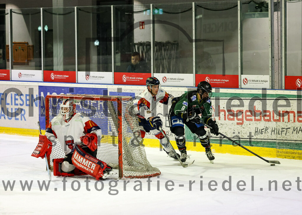 2023-01-13_106_TSV_Erding_gegen_VfE_Ulm-Neu-Ulm | Erding, Deutschland, 13.01.2023:
Eishockey, Bayernliga 2022 / 2023, 27. Spieltag, TSV Erding gegen VfE Ulm/Neu-Ulm, Endergebnis: 6:1

Foto: Christian Riedel / fotografie-riedel.net