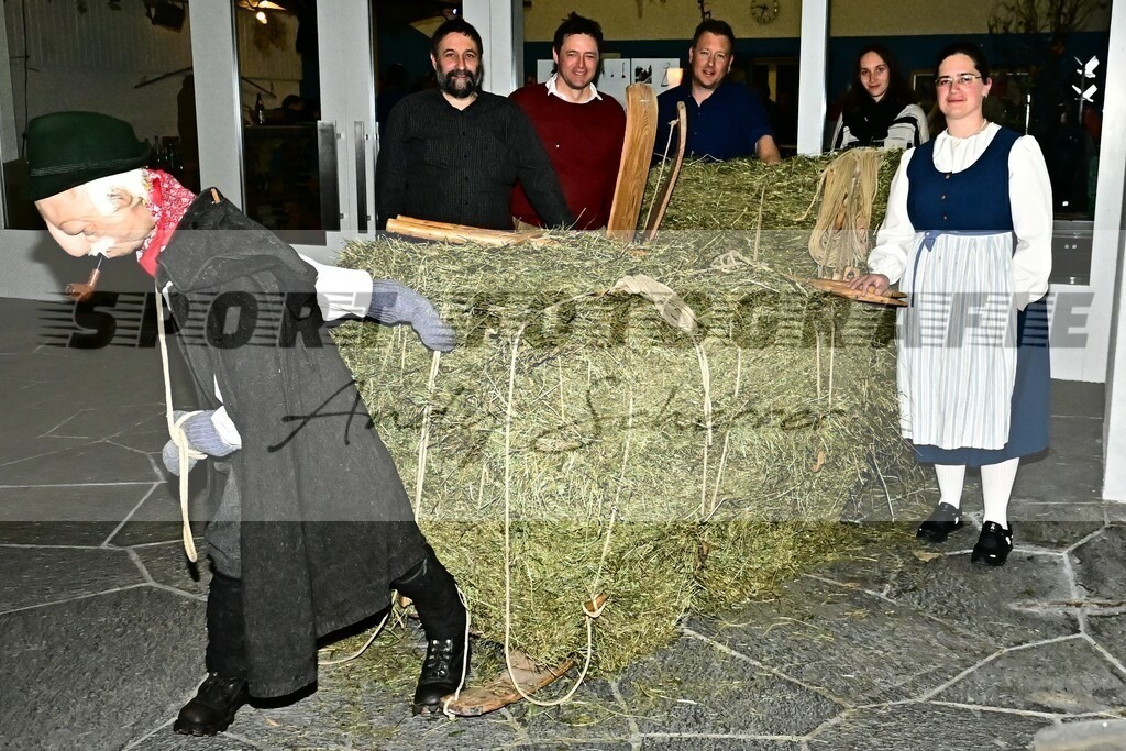 aDSC_9790 | Kaufen Sie Sportbilder im Onlineshop von Andy Scherrer Sportfotografie. Faszinierende Bilder von Sportevents aus der ganzen Schweiz. Fussball, Frauenfussball, Unihockey, Handball, Schwingen und weiteren Sportarten. - Realisiert mit Pictrs.com