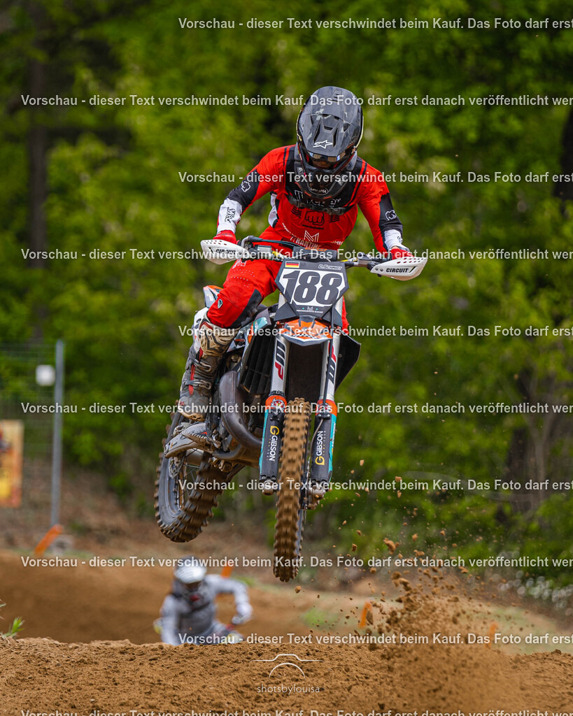 05_17_GroßGlienicke_clubsport-9557 | Sportfotografin aus Berlin-Brandenburg mit Fokus auf Motocross. Ich halte deine sportliche Leistung und echte Emotionen auf und neben der Strecke professionell fest. Entdecke die Fotos von deinem Rennen und bestelle sie direkt hier im Shop.