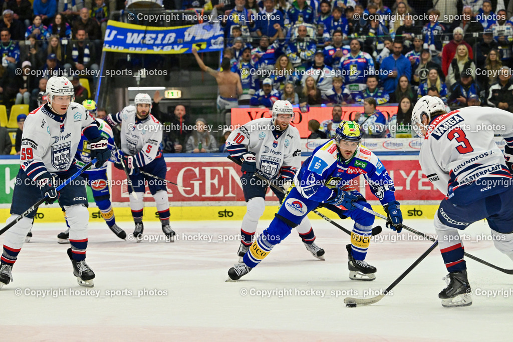 EC IDM Wärmepumpen VSV vs. Hydro Fehervar | #3 Balazs Varga Hydro Fehervar, #13 Adam Helewka EC VSV, #10 Istvan Bartalis Hydro Fehervar, #59 Joel Messner Hydro Fehervar, EC IDM Wärmepumpen VSV vs. Hydro Fehervar, EC IDM WÄRMEPUMPEN VSV vs. Hydro Fehervar AV19 am 05.10.2025 in Villach (Stadthalle Villach), Austria, (Photo by Bernd Stefan)
