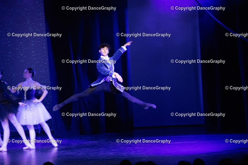 GPHY1608 | DanceGraphy - Realisiert mit Pictrs.com