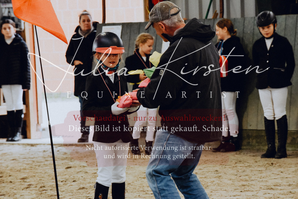 DSC_7058 | Pferde- und Turnierfotografie in Westsachsen. Pferdeportraits, Auftragszeichnungen und intuitive Kunst.