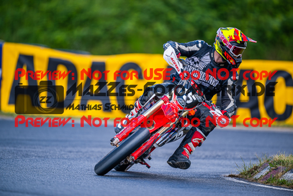 MaZZes_FotoMatrix_220528_1995 | Fotograf Mathias Schmid
Sportfotograf,
Eventfotograf,
Hochzeitsfotograf,
Portraitfotograf