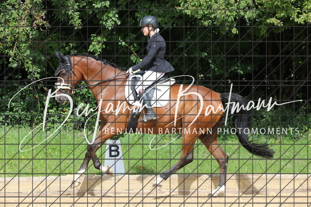 AZ2A2414 | Benjamin Bartmann Photomoments