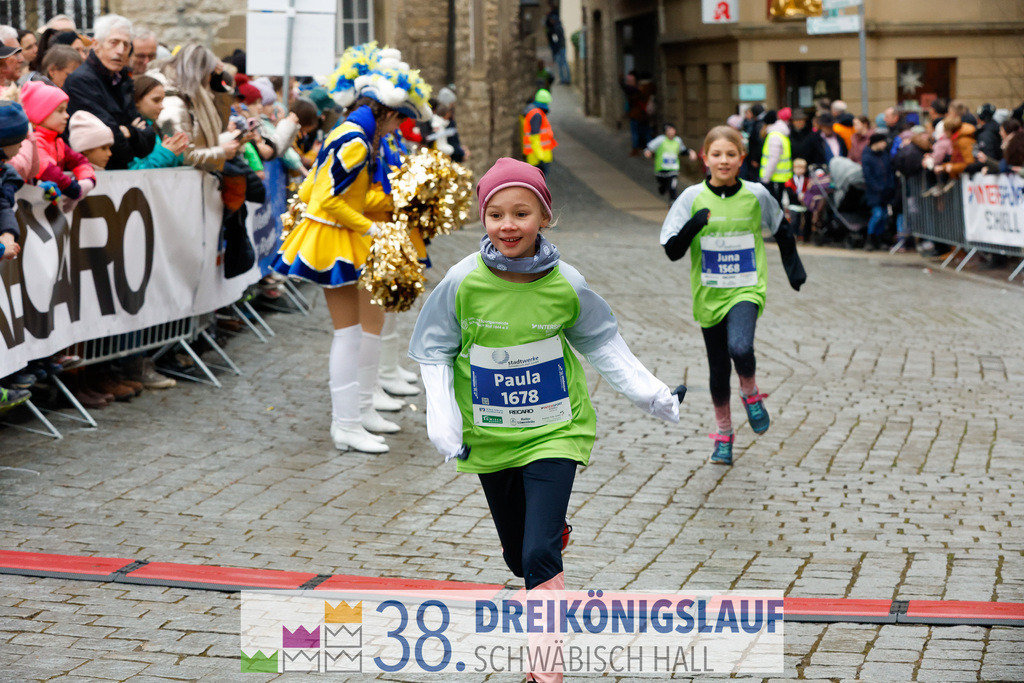 1700m Stadtwerke Jugendlauf | 3 Koenigslauf 2024 1700m Stadtwerke Jugendlauf - Realisiert mit Pictrs.com