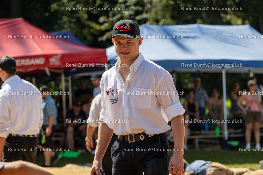 602A0290 | René Burch leidenschaftlicher Fotograf aus Kerns in Obwalden.  Hier finden sie Sport, Landschaft und Natur Fotografie.
 - Realisiert mit Pictrs.com