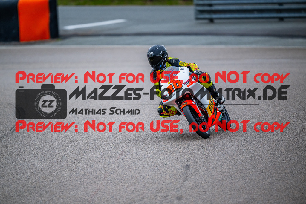 MaZZes_FotoMatrix_240503_6007705_1127 | KTM