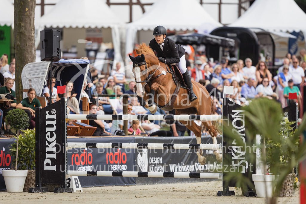 230729_BHO_S1-Spr-803 | Deine schönsten Turniermomente als professionelle Fotos! Entdecke hochwertige Pferdesport-Fotografie im Online-Shop. Jetzt Fotos finden & bestellen!