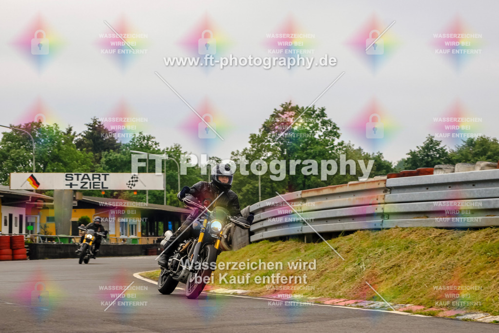 OBK-5924 | Hier findet Ihr Bilder von Touristenfahrten auf der Nürburgring Nordschleife oder von anderen Veranstaltungen die ich besucht habe. Viel Spass beim Durch Schauen 